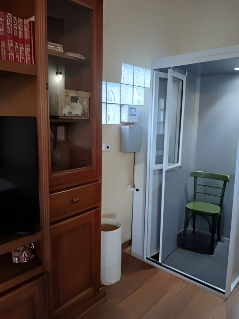 Elevador para idoso espaço pequeno - 2